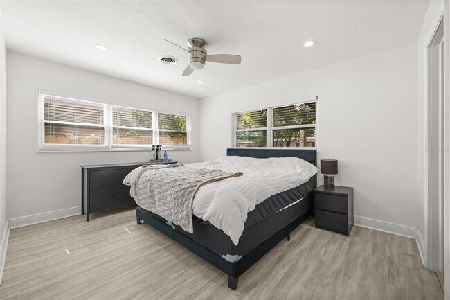 Building Photo - 2909 Hargill Dr
