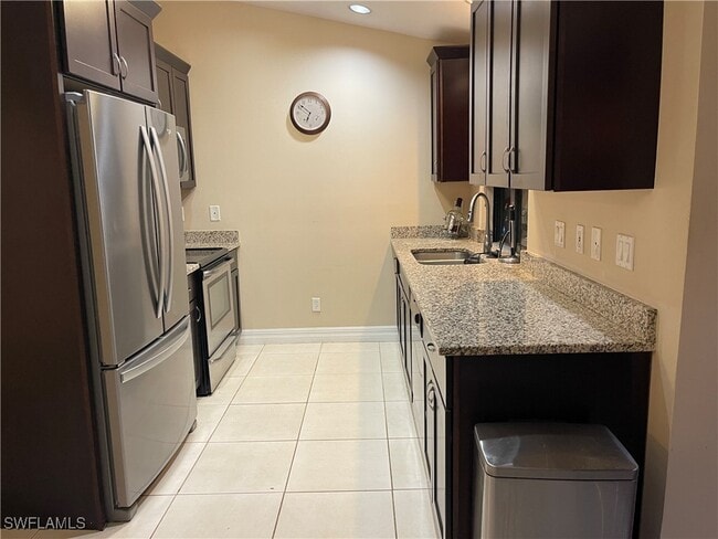 Building Photo - 5240 Cherry Wood Dr