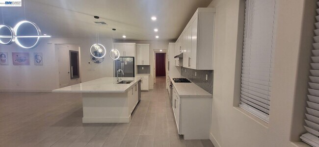 Building Photo - 6716 Anton St