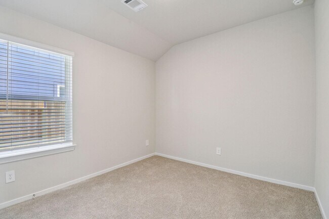 Building Photo - 416 Sunrise Ranch Dr