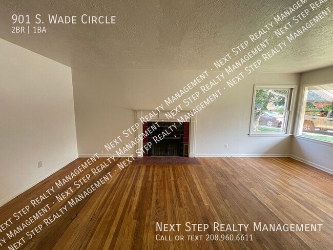 Building Photo - 901 Wade Cir