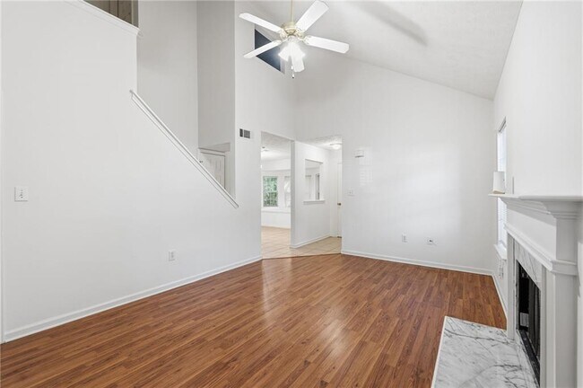 Building Photo - 6427 Wellington Chase Ct