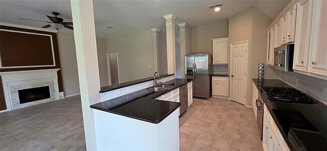 Building Photo - 22702 Shannon Falls Ct
