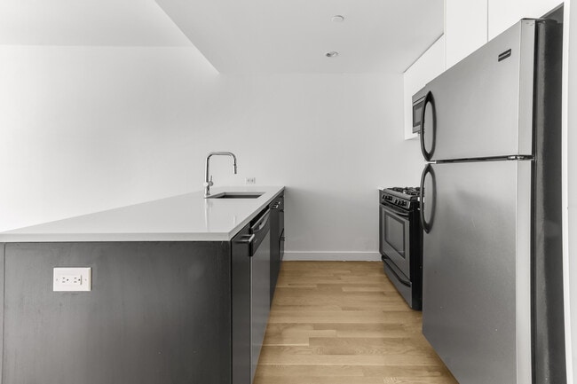 Interior Photo - The Bergen