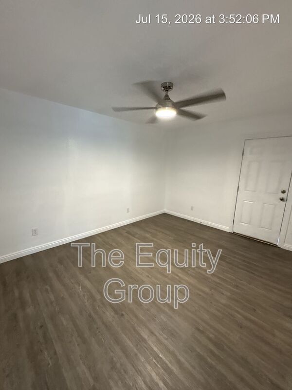 Building Photo - 388 Crestwood Ave