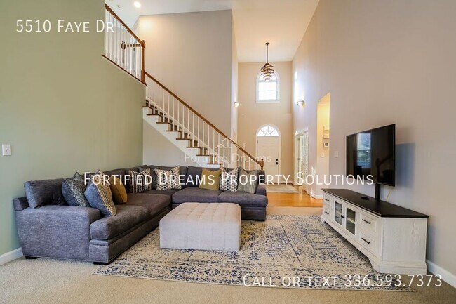 Building Photo - 5510 Faye Dr