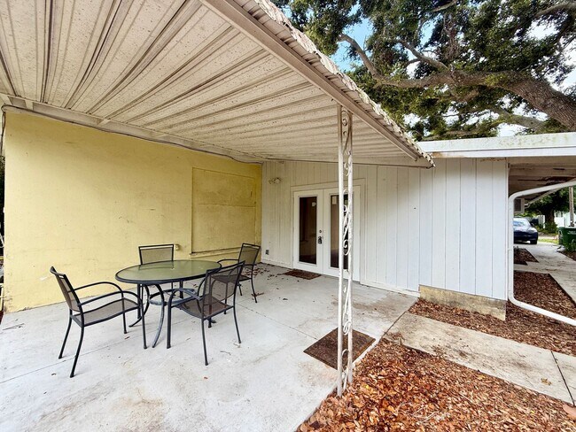 Building Photo - 2969 Wood St