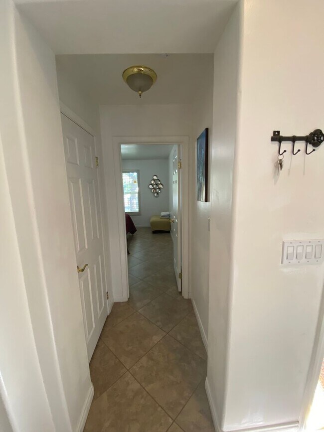 Building Photo - Gated Community of Grand Island in Seven Oaks 2 BD 2 BA Gorgeous House