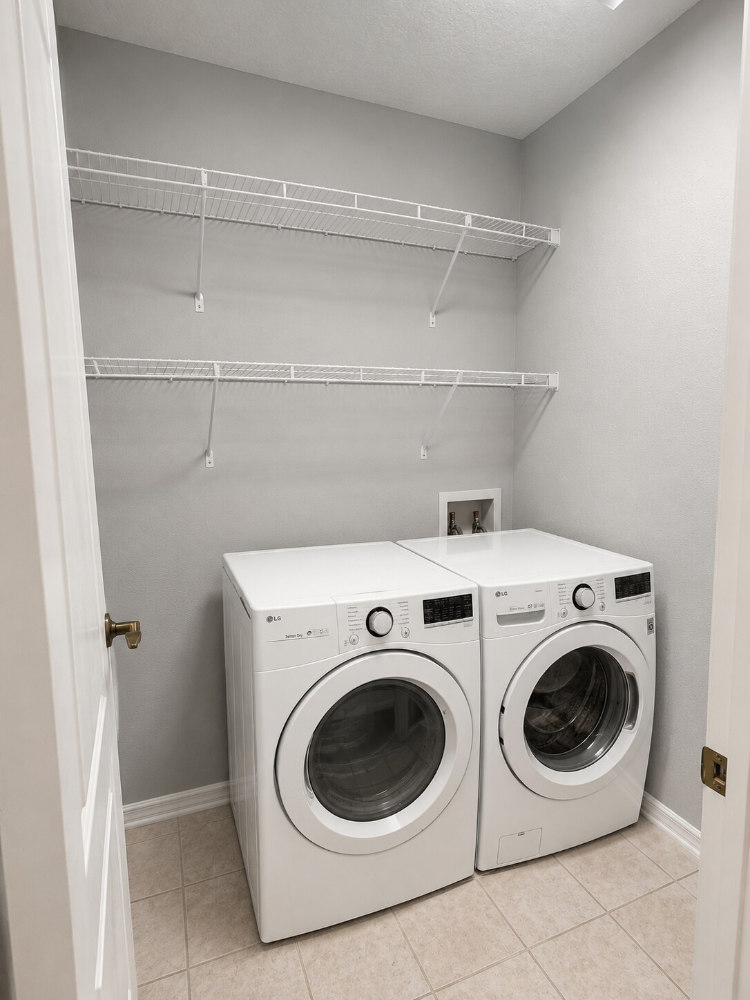 Laundry room - 12966 Freeman St