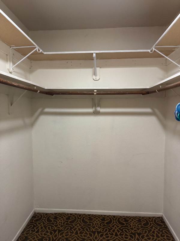 Building Photo - 2194 N Pantano Rd