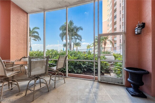 Building Photo - 2743 First St