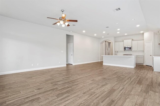 Building Photo - 204 Magdalene Way