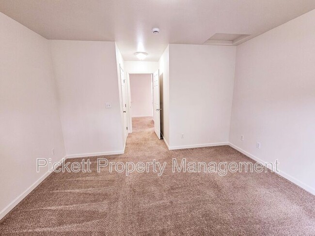 Building Photo - 5206 Del Tormey Pl SE
