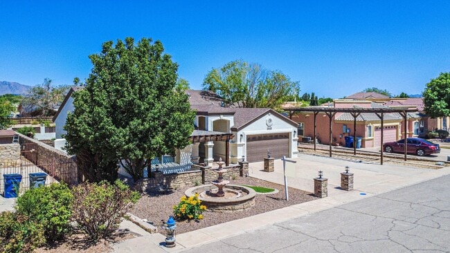 Building Photo - 5948 Anapaula Dr