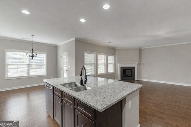 Building Photo - 4518 Hidden Creek Dr