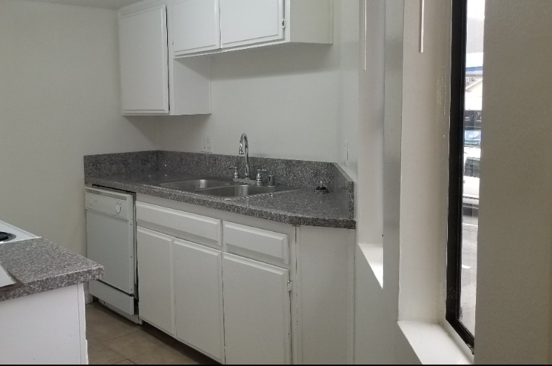 Building Photo - Sherman Grove Apartments