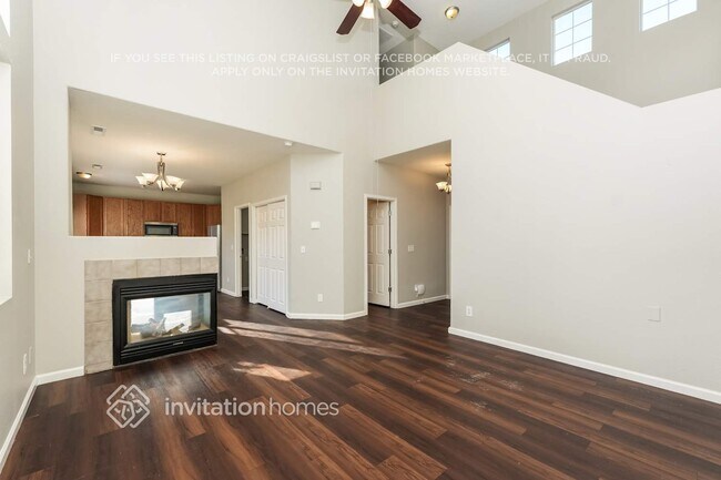 Building Photo - 882 Rancher Dr