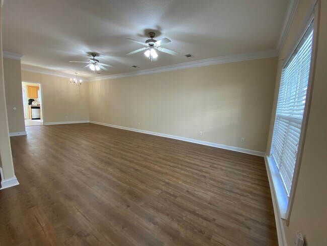 Building Photo - 502D Bradwell St.