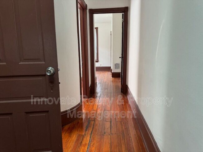 Building Photo - 4416 Locust St