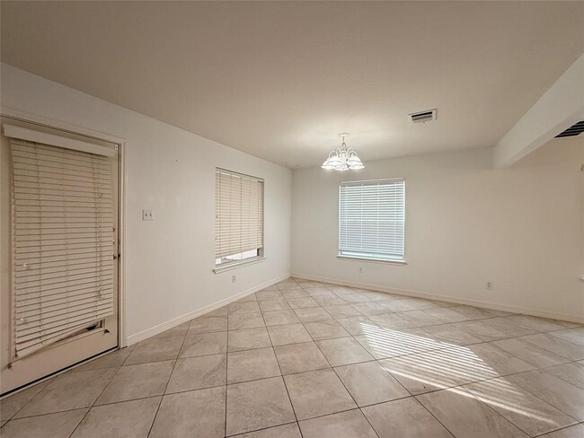 Building Photo - 1714 Lost Maples Loop