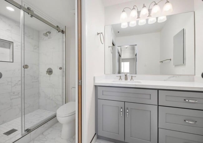 Building Photo - 1 Laurel St