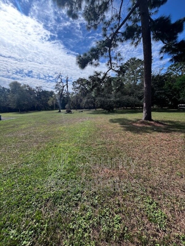 Building Photo - 11023 Hook Ln