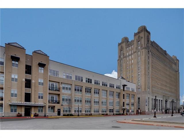Building Photo - 221 W Lancaster Ave