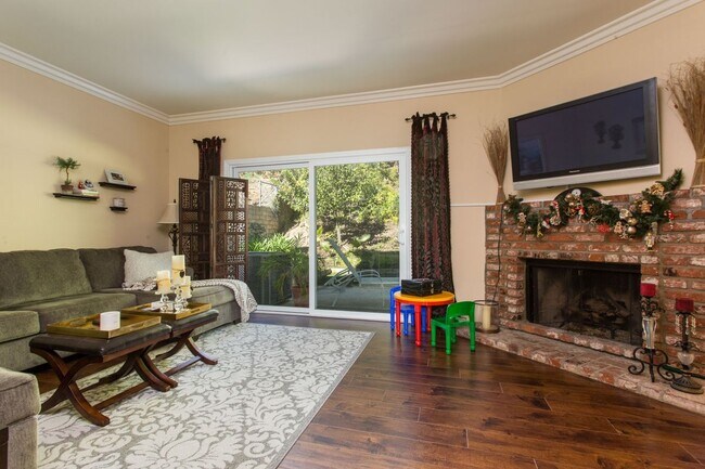 Building Photo - 30311 Goodspring Dr
