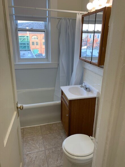 Building Photo - 1171 Boylston St