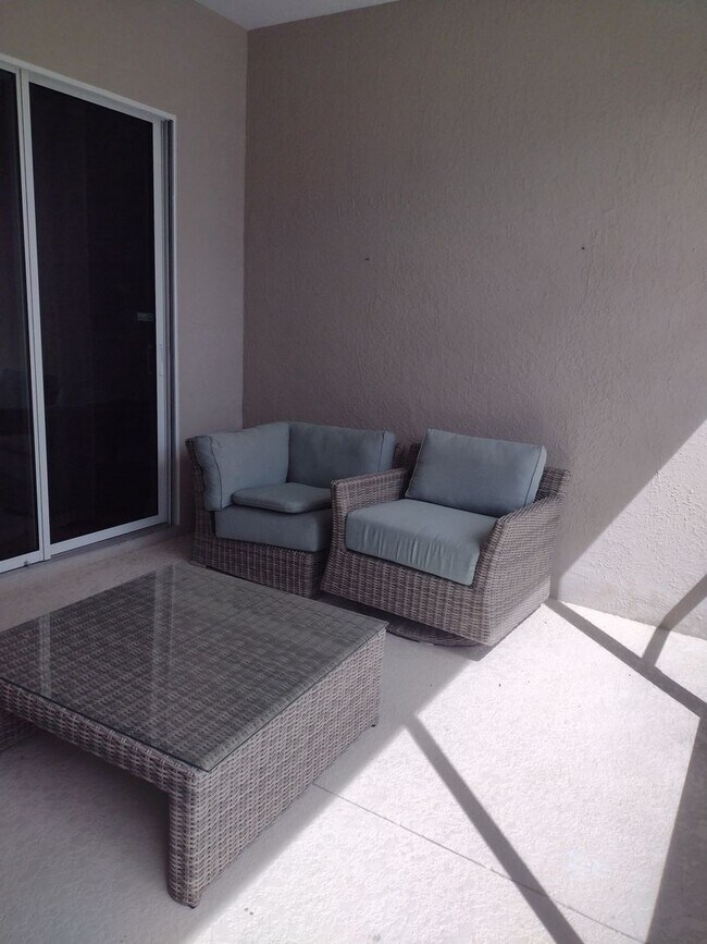 Building Photo - Waterfront Home in Lakes of Mt. Dora