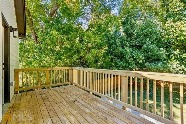 Building Photo - 987 Fair St SW