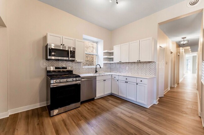 Building Photo - 4241 S Calumet Ave