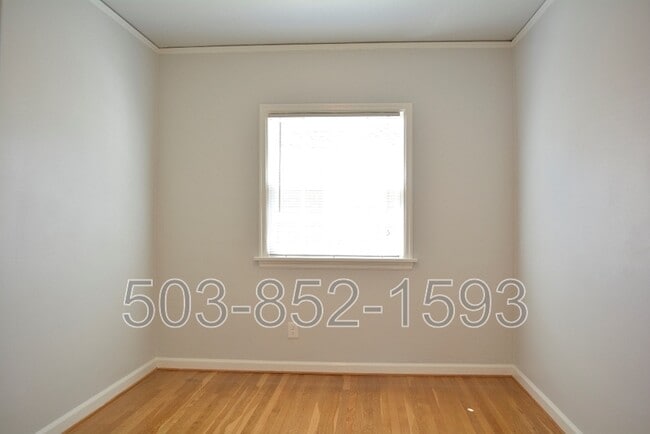 Building Photo - 5034 SE 75th Ave