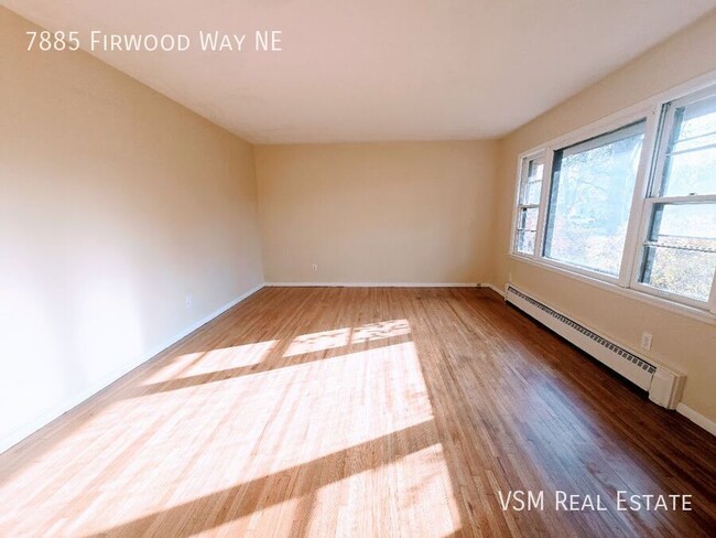 Building Photo - Spacious 3-Bedroom Side-by-Side Duplex wit...