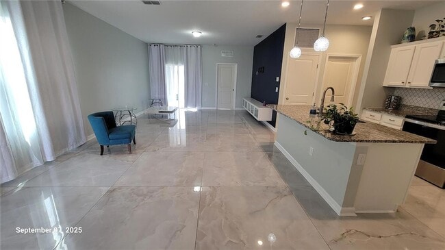 Building Photo - 1175 Lycaste Dr