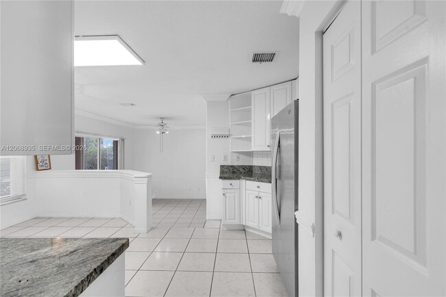 Building Photo - 1413 SW 158th Ave