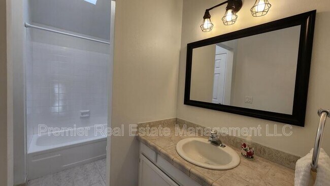 Building Photo - 3762 S Genoa Cir