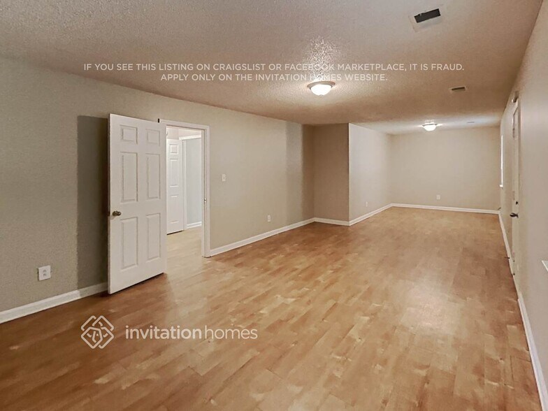 Building Photo - 121 Brookhaven Ln