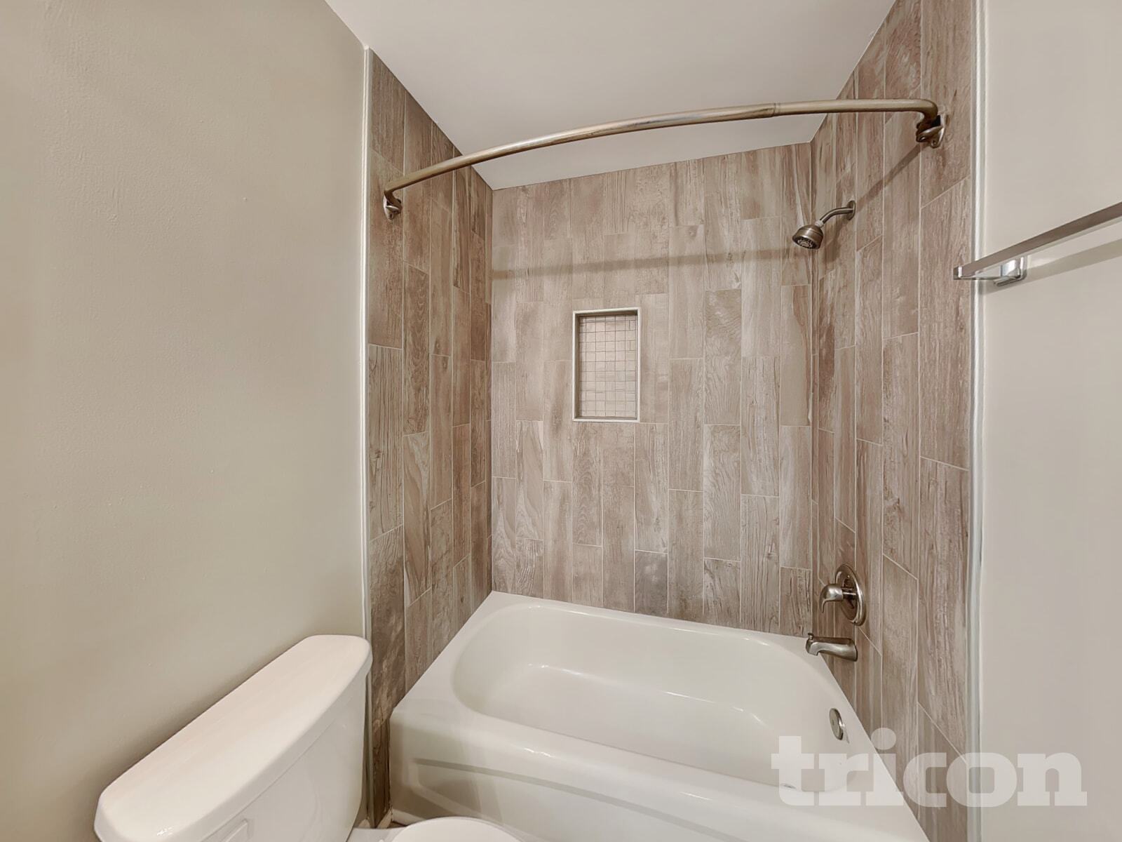 Building Photo - 2098 Clearvista Dr NW