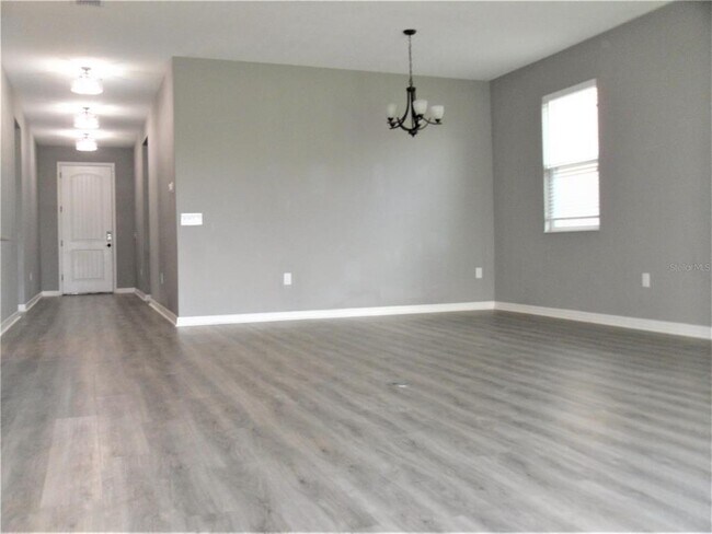 Building Photo - 10638 Laguna Plains Dr