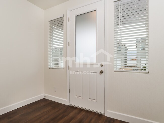 Building Photo - 6521 Enlightenment Dr