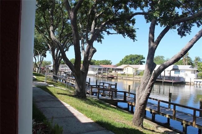 Building Photo - 5696 Baywater Dr