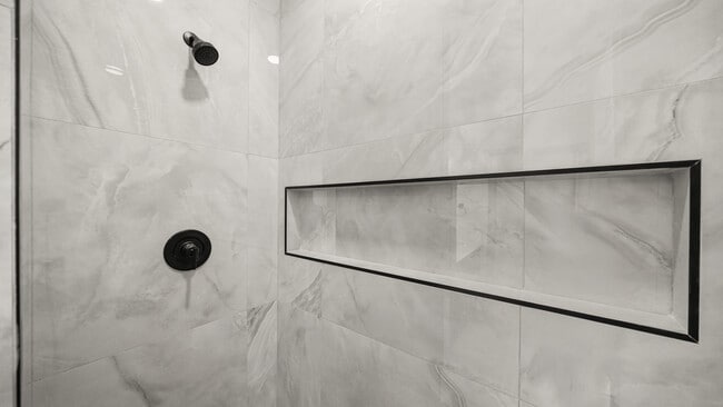 Building Photo - 367 Toms Cyn Dr