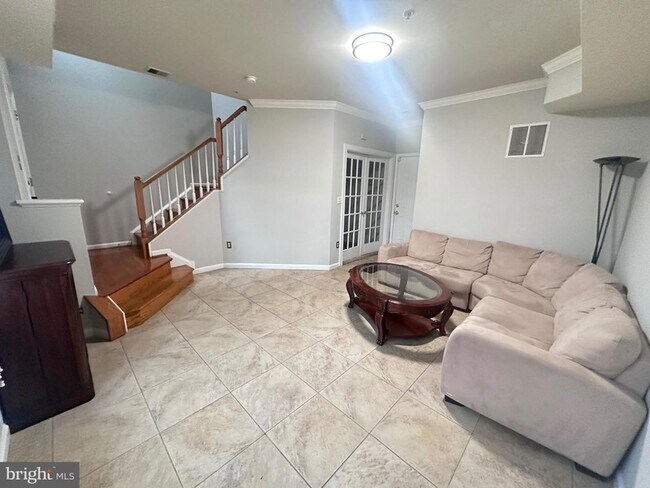 Building Photo - 6493 Powatan Knoll Ct