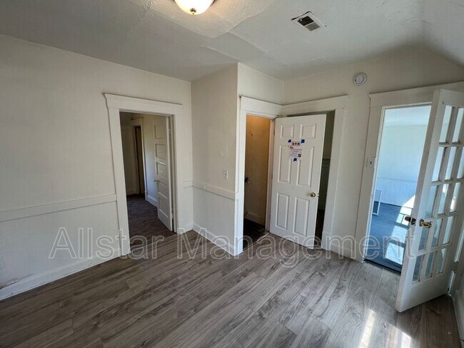 Building Photo - 3617 W 46th St