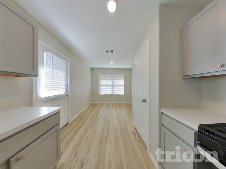 Building Photo - 17588 Rosewood Manor Ln