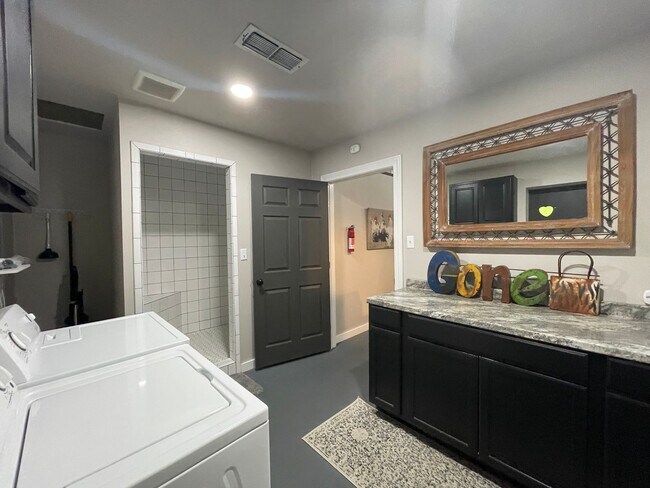 Building Photo - Studio 421: Urban Edge. West Texas Soul.