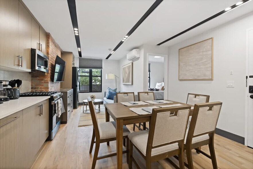 Building Photo - 115 Franklin St