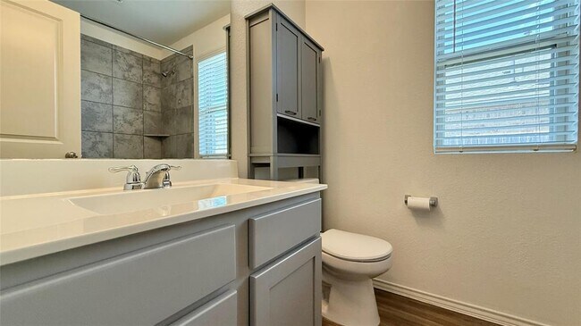 Building Photo - 21601 Quick Fox Dr