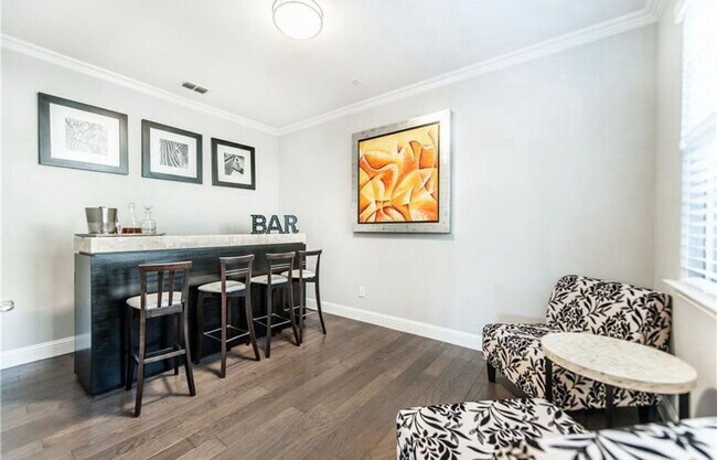 Building Photo - Beautiful, exquisite home in the heart of ...